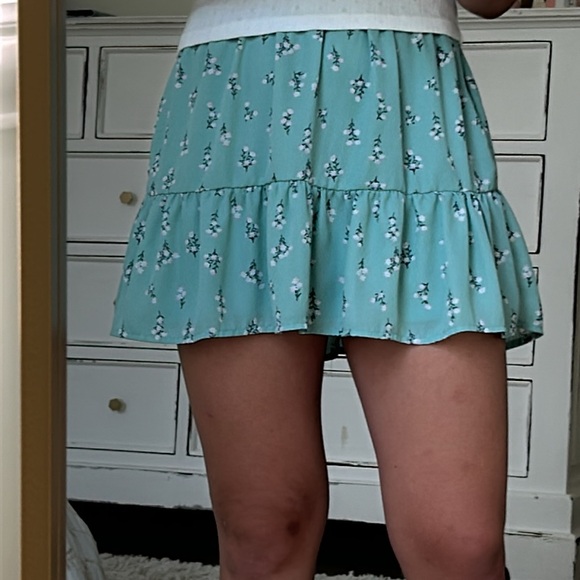 Brand: mi Ami. Color: Turquoise. - Picture 3 of 4